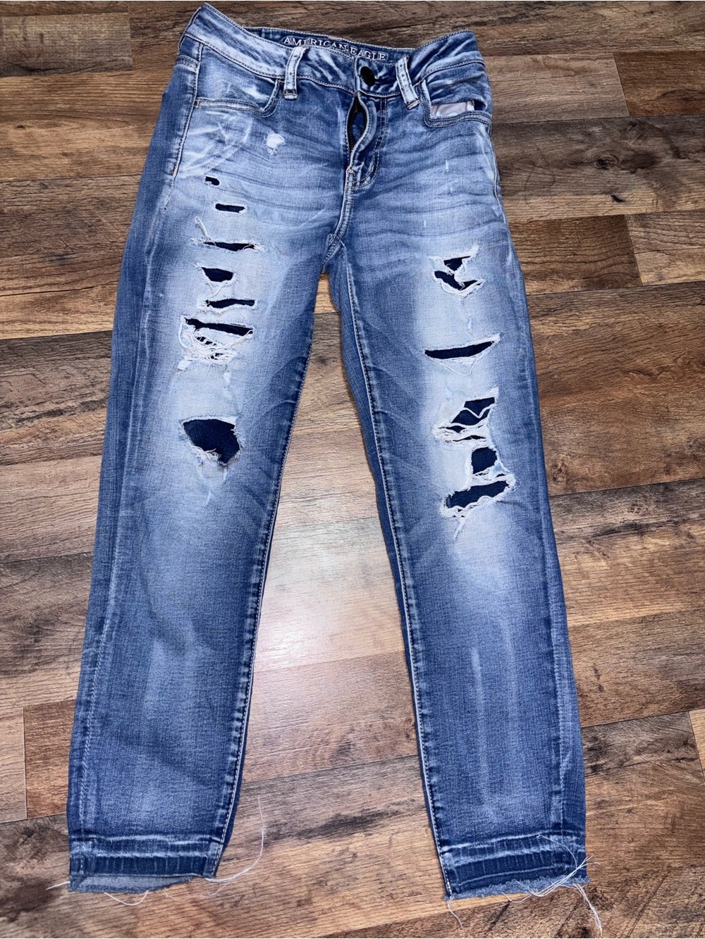 American Eagle Outfitters Distressed Faded Blue Boyfriend Jeans | Size 0